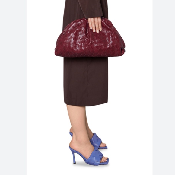 ‼️SOLD‼️ Bottega Veneta Borduex Pouch Clutch - Picture 1 of 10